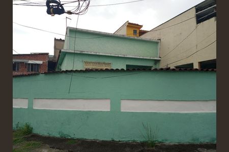 Casa para alugar com 62m², 2 quartos e 4 vagas Casa para alugar com 62m², 2 quartos e 4 vagasFachada