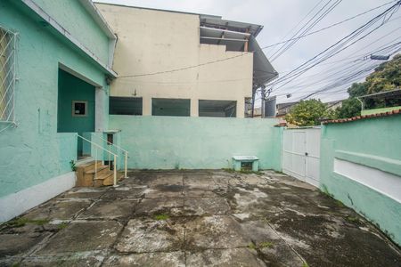 Casa para alugar com 62m², 2 quartos e 4 vagas Casa para alugar com 62m², 2 quartos e 4 vagasÁrea externa