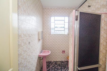 Casa para alugar com 62m², 2 quartos e 4 vagas Casa para alugar com 62m², 2 quartos e 4 vagasBanheiro