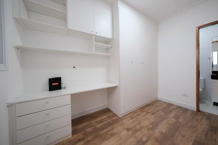 Casa à venda com 168m², 3 quartos e 2 vagasSuíte 2