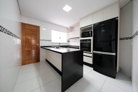 Casa à venda com 168m², 3 quartos e 2 vagasCozinha