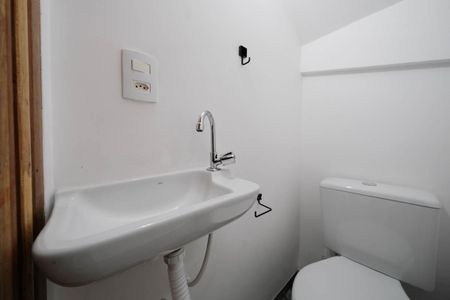 Casa à venda com 168m², 3 quartos e 2 vagasLavabo