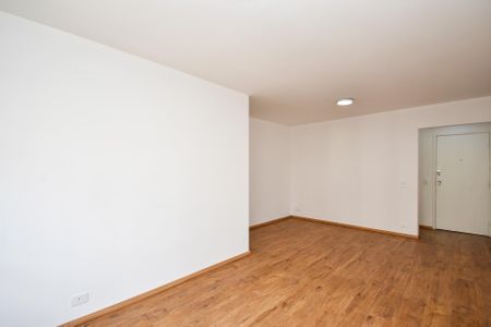 Sala de apartamento para alugar com 3 quartos, 85m² em Paraíso, São Paulo