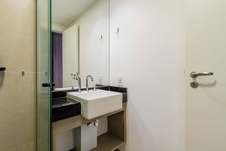 Banheiro de kitnet/studio para alugar com 1 quarto, 20m² em Santo Amaro, São Paulo