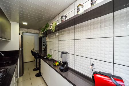 Apartamento à venda com 56m², 2 quartos e 1 vaga Apartamento à venda com 56m², 2 quartos e 1 vagaCozinha e Área de Serviço