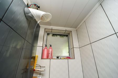 Apartamento à venda com 56m², 2 quartos e 1 vaga Apartamento à venda com 56m², 2 quartos e 1 vagaBanheiro