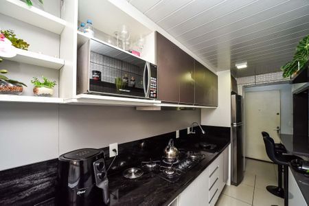 Apartamento à venda com 56m², 2 quartos e 1 vaga Apartamento à venda com 56m², 2 quartos e 1 vagaCozinha e Área de Serviço