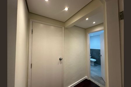 Apartamento à venda com 98m², 2 quartos e 1 vaga Apartamento à venda com 98m², 2 quartos e 1 vagaCorredor
