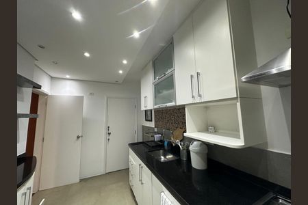Apartamento à venda com 98m², 2 quartos e 1 vaga Apartamento à venda com 98m², 2 quartos e 1 vagaCozinha