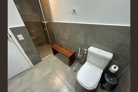 Apartamento à venda com 98m², 2 quartos e 1 vaga Apartamento à venda com 98m², 2 quartos e 1 vagaBanheiro