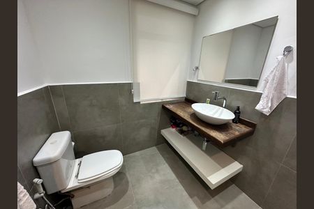 Apartamento à venda com 98m², 2 quartos e 1 vaga Apartamento à venda com 98m², 2 quartos e 1 vagaBanheiro