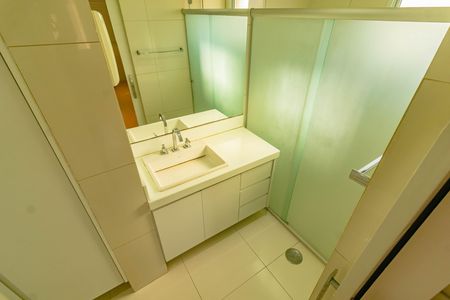 Apartamento para alugar com 132m², 3 quartos e 2 vagas