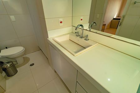 Apartamento para alugar com 132m², 3 quartos e 2 vagas