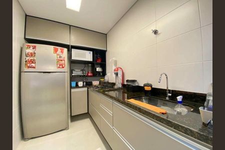 Casa à venda com 135m², 3 quartos e 2 vagas