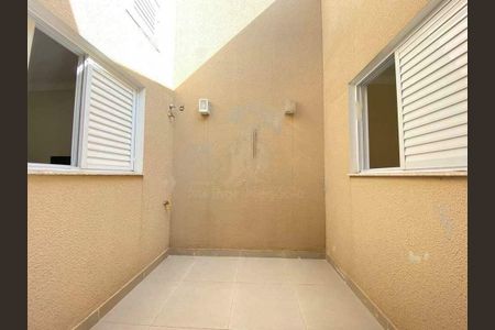 Casa à venda com 135m², 3 quartos e 2 vagas