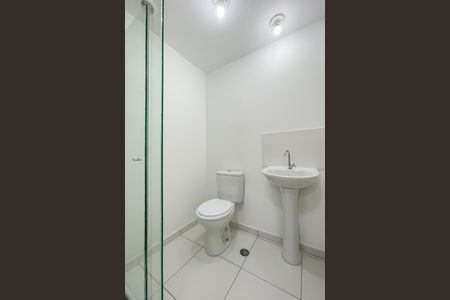 Banheiro de casa de condomínio à venda com 1 quarto, 39m² em Padroeira, Osasco