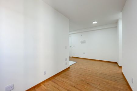 Sala de casa de condomínio à venda com 1 quarto, 39m² em Padroeira, Osasco