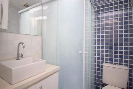 Apartamento à venda com 52m², 2 quartos e 1 vaga Apartamento à venda com 52m², 2 quartos e 1 vagaBanheiro