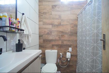 Casa à venda com 90m², 3 quartos e 3 vagasBanheiro