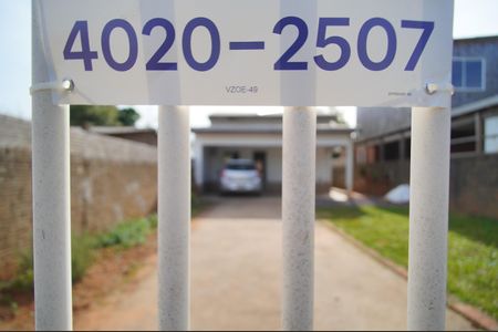 Casa à venda com 90m², 3 quartos e 3 vagasVZOE-49