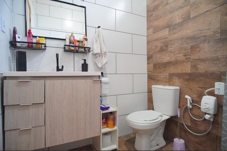 Casa à venda com 90m², 3 quartos e 3 vagasBanheiro
