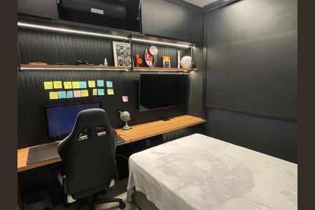 Apartamento à venda com 146m², 4 quartos e 2 vagasQuarto 
