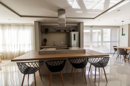 Apartamento à venda com 67m², 2 quartos e 2 vagas Apartamento à venda com 67m², 2 quartos e 2 vagasÁrea comum - Salão de festas