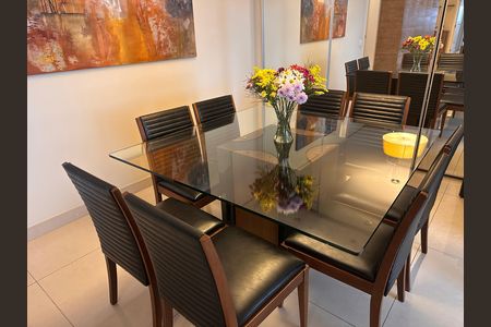 Apartamento à venda com 178m², 4 quartos e 3 vagasSala