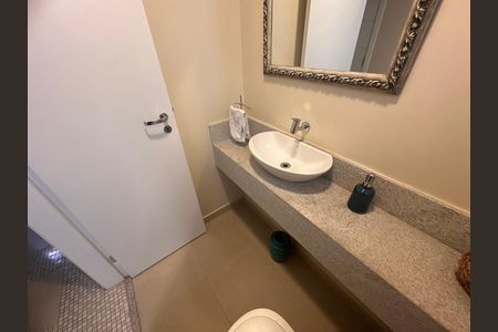 Apartamento à venda com 178m², 4 quartos e 3 vagasLavabo