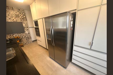 Apartamento à venda com 178m², 4 quartos e 3 vagasCozinha