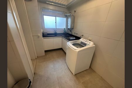 Apartamento à venda com 178m², 4 quartos e 3 vagasLavanderia