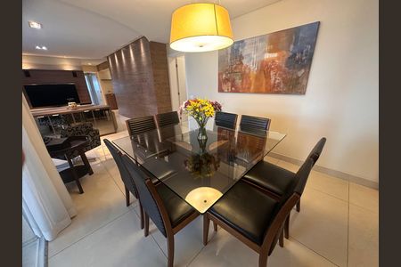 Apartamento à venda com 178m², 4 quartos e 3 vagasSala