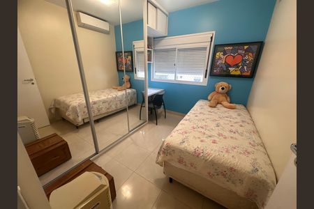 Apartamento à venda com 178m², 4 quartos e 3 vagasQuarto 3