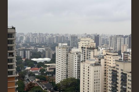 Apartamento à venda com 178m², 4 quartos e 3 vagasVaranda