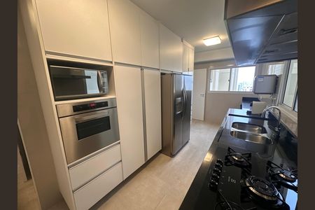 Apartamento à venda com 178m², 4 quartos e 3 vagasCozinha
