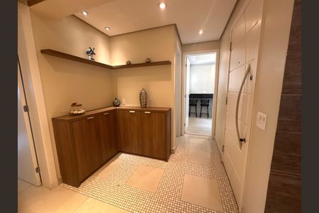 Apartamento à venda com 178m², 4 quartos e 3 vagasHall de entrada
