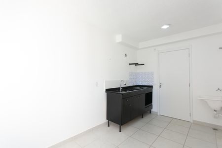 Apartamento para alugar com 32m², 2 quartos e sem vaga Apartamento para alugar com 32m², 2 quartos e sem vagaSala / Cozinha