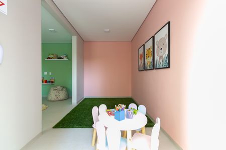 Apartamento para alugar com 32m², 2 quartos e sem vaga Apartamento para alugar com 32m², 2 quartos e sem vagaÁrea comum - Brinquedoteca