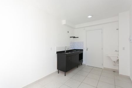 Apartamento para alugar com 32m², 2 quartos e sem vaga Apartamento para alugar com 32m², 2 quartos e sem vagaSala / Cozinha