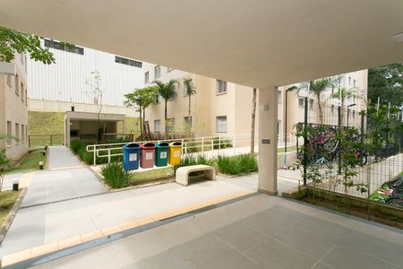 Apartamento para alugar com 32m², 2 quartos e sem vaga Apartamento para alugar com 32m², 2 quartos e sem vagaÁrea comum - Churrasqueira