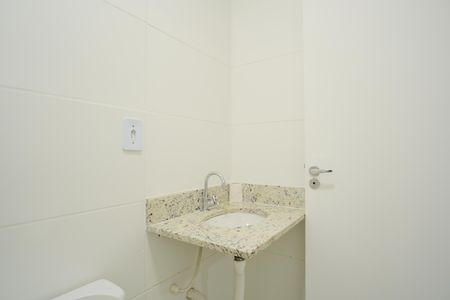 Apartamento para alugar com 40m², 2 quartos e sem vagaBanheiro