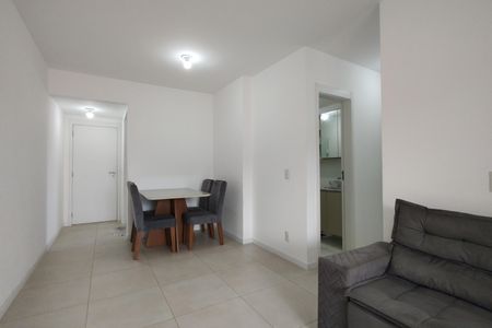 Sala de apartamento para alugar com 3 quartos, 77m² em Jacarepaguá, Rio de Janeiro