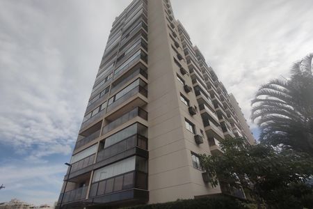 Apartamento para alugar com 77m², 3 quartos e 1 vagaFachada do bloco
