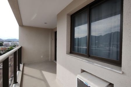 Apartamento para alugar com 77m², 3 quartos e 1 vagaVaranda
