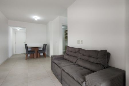 Sala de apartamento para alugar com 3 quartos, 77m² em Jacarepaguá, Rio de Janeiro