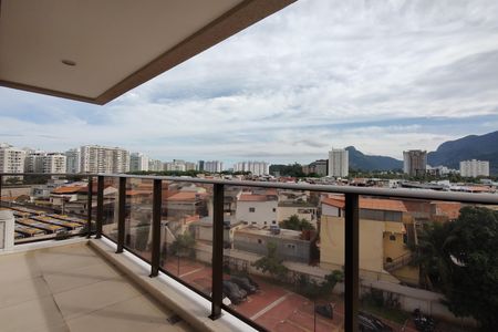 Varanda de apartamento para alugar com 3 quartos, 77m² em Jacarepaguá, Rio de Janeiro