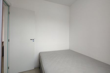 Apartamento para alugar com 77m², 3 quartos e 1 vagaQuarto 3 - Armários