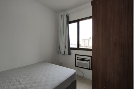 Apartamento para alugar com 77m², 3 quartos e 1 vagaQuarto 3 - Armários