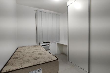 Apartamento para alugar com 77m², 3 quartos e 1 vagaQuarto 2 - Armários