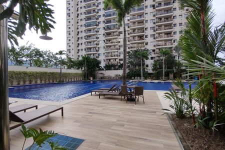 Apartamento para alugar com 77m², 3 quartos e 1 vagaÁrea comum - Piscina